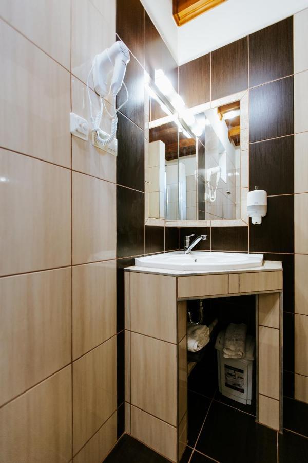 Nemeth Apartmanhazak موراهالوم المظهر الخارجي الصورة