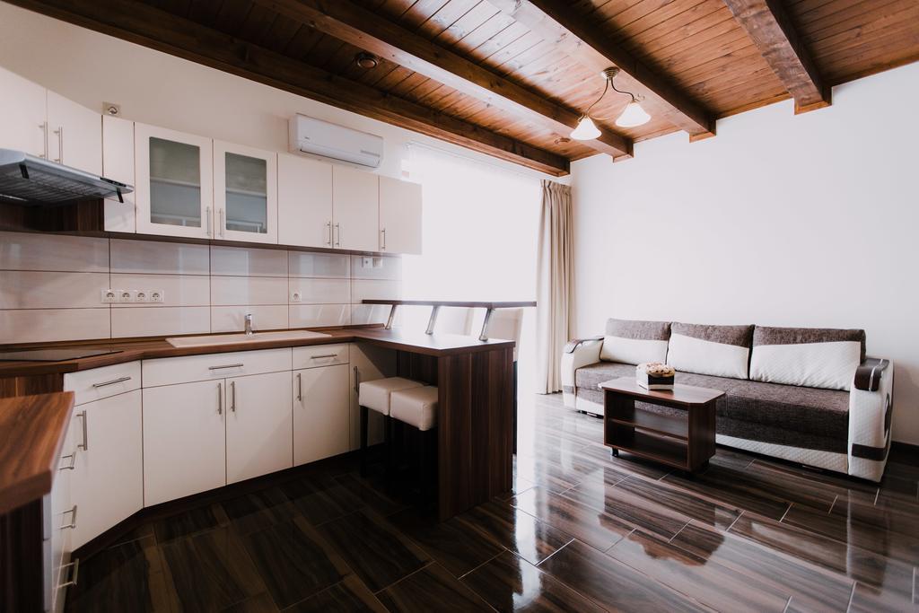 Nemeth Apartmanhazak موراهالوم المظهر الخارجي الصورة