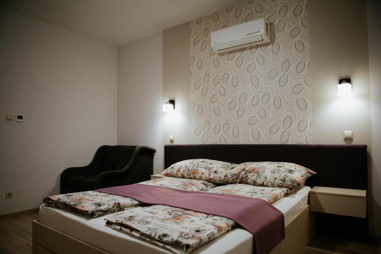 Nemeth Apartmanhazak موراهالوم المظهر الخارجي الصورة